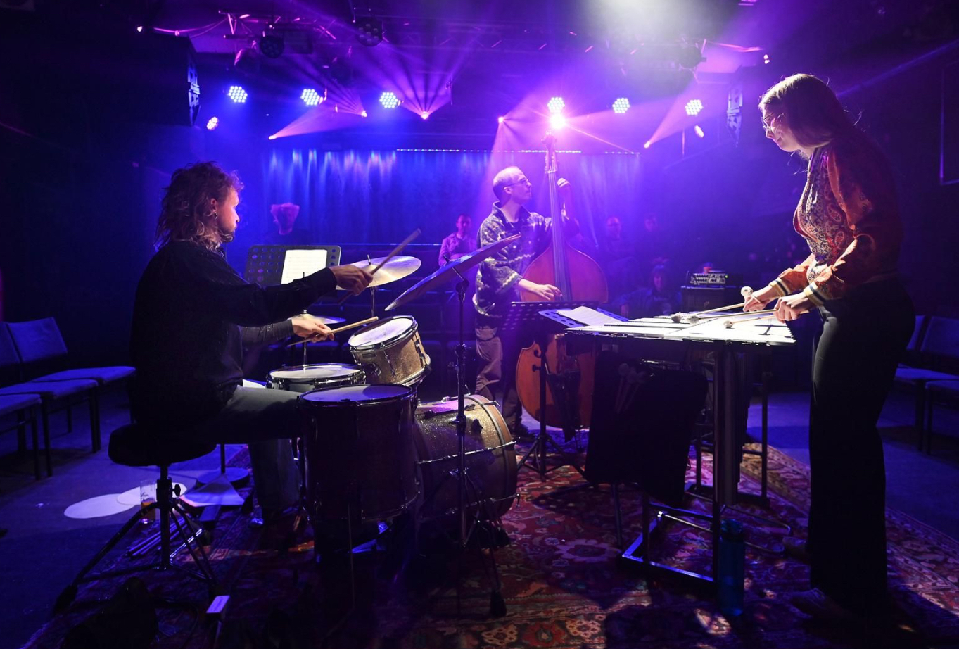 19:00 JaZZZ Minifestival