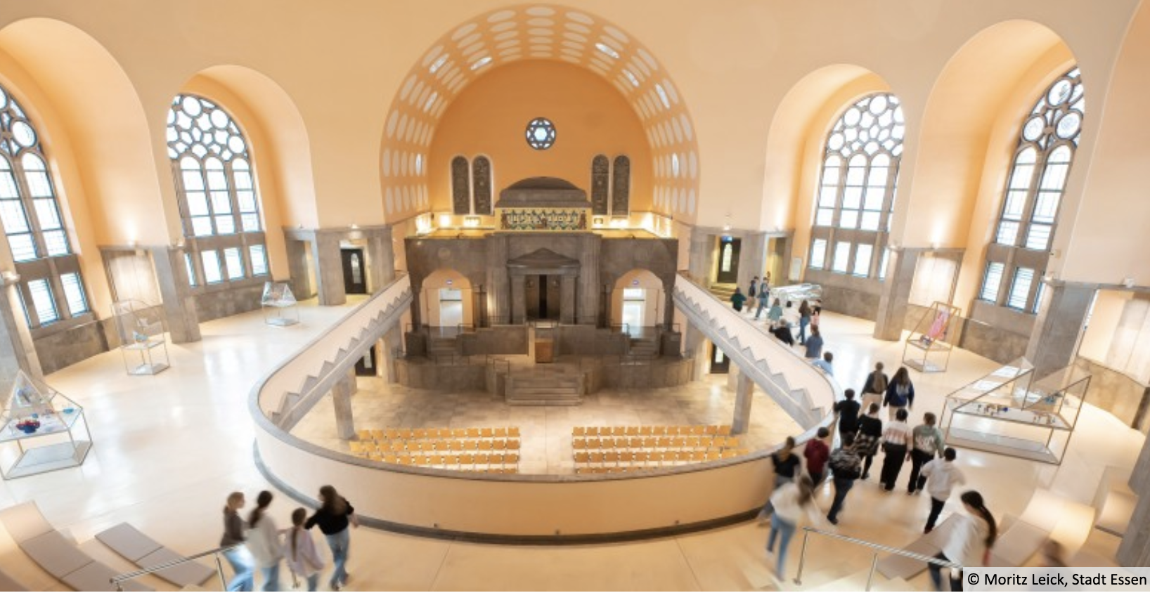 Die Fête in der Synagoge